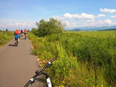 Trasa główna, czyli rowerem po nasypie dawnej linii kolejowej po stronie słowackiej